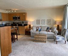 United States Hawaii Honolulu vacation rental compare prices direct by owner 66177