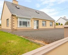 Ireland Shannon Quilty vacation rental compare prices direct by owner 34823111