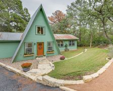 United States Texas Bastrop vacation rental compare prices direct by owner 32798596