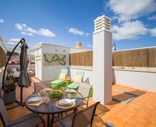 Spain Las Palmas Sardina vacation rental compare prices direct by owner 34937157