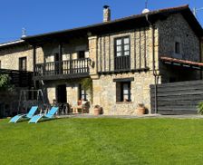 Spain Asturias Pendueles vacation rental compare prices direct by owner 16002230