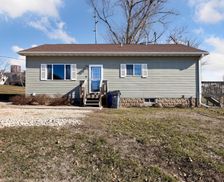 United States Iowa Cedar Rapids vacation rental compare prices direct by owner 33536908