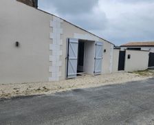 France Charente-Maritime Saint-Nazaire-sur-Charente vacation rental compare prices direct by owner 34775338