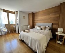 Spain Araba Gasteiz vacation rental compare prices direct by owner 33592252