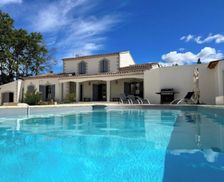 France Vaucluse L'Isle-sur-la-Sorgue vacation rental compare prices direct by owner 33690513