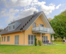 Germany Mecklenburg-Pomerania Lenz vacation rental compare prices direct by owner 28776766