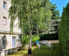 France Hauts-de-Seine Le Plessis-Robinson vacation rental compare prices direct by owner 33507965