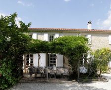 France Charente-Maritime LANDRAIS vacation rental compare prices direct by owner 36022129