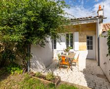 France  Libourne vacation rental compare prices direct by owner 34885089