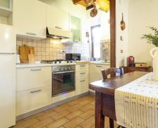 Italy Provincia di Reggio Emilia Castelnovo ne' Monti vacation rental compare prices direct by owner 36162362