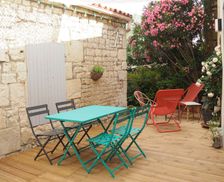 France Charente-Maritime Surgères vacation rental compare prices direct by owner 34799311