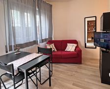 Italy Città metropolitana di Roma Capitale Anzio vacation rental compare prices direct by owner 29181797