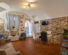 Italy  Cisano sul Neva vacation rental compare prices direct by owner 36043544