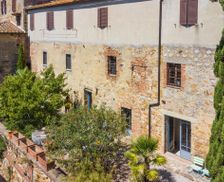 Italy  Trequanda vacation rental compare prices direct by owner 36134082