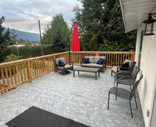 Canada British Columbia Honeymoon Bay vacation rental compare prices direct by owner 36104464