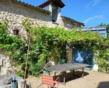 France Dordogne Bourdeilles vacation rental compare prices direct by owner 36087422