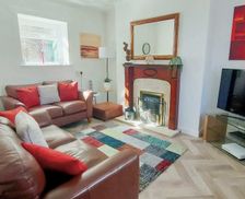 United Kingdom Wales Tylorstown vacation rental compare prices direct by owner 36019148