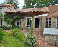 France  Courties vacation rental compare prices direct by owner 36048966