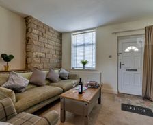 United Kingdom  New Mills vacation rental compare prices direct by owner 36165089