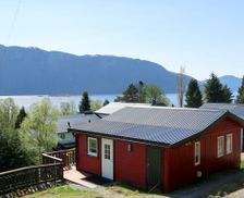 Norway Møre og Romsdal Sørbøvåg vacation rental compare prices direct by owner 36216175