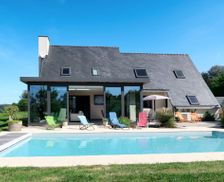 France  Cast vacation rental compare prices direct by owner 36169280