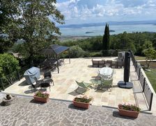 Italy Perugia Tuoro sul Trasimeno vacation rental compare prices direct by owner 15511088