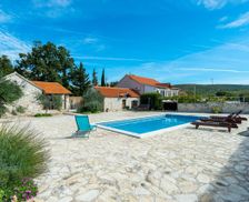 Croatia Zadarska županija Bruška vacation rental compare prices direct by owner 6632754