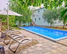 Croatia Istrien Loborika vacation rental compare prices direct by owner 3893419