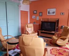 France Bourgogne-Franche-Comté Dole vacation rental compare prices direct by owner 4528015