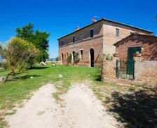 Italy Tuscany Monteroni d&apos;Arbia vacation rental compare prices direct by owner 16027053