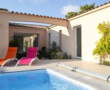 France Nouvelle-Aquitaine Saint-Rogatien vacation rental compare prices direct by owner 4296047