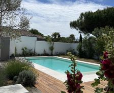 France Nouvelle-Aquitaine Saint-Clément-Des-Baleines vacation rental compare prices direct by owner 4170218