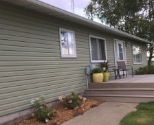 United States Wisconsin Cochrane vacation rental compare prices direct by owner 10302709