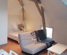 France Nouvelle-Aquitaine Chasseneuil-du-Poitou vacation rental compare prices direct by owner 6738463