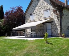 France Nouvelle-Aquitaine Saint-Julien-Maumont vacation rental compare prices direct by owner 4455131