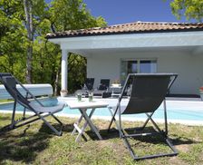 France Occitanie Luzech vacation rental compare prices direct by owner 4177378