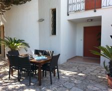 Italy Puglia Marina di Novaglie vacation rental compare prices direct by owner 4101661