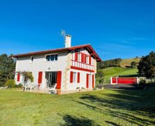 France Nouvelle-Aquitaine Ainhoa vacation rental compare prices direct by owner 4430525