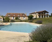 France Nouvelle-Aquitaine Cause-De-Clérans vacation rental compare prices direct by owner 12170557