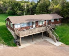 United States South Dakota Chamberlain vacation rental compare prices direct by owner 1289989