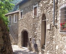 Italy Liguria Castelvecchio di Rocca Barbena vacation rental compare prices direct by owner 6655462