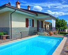 Italy Tuscany Stia vacation rental compare prices direct by owner 9317090