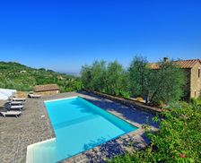 Italy Tuscany Montalcino vacation rental compare prices direct by owner 4083131