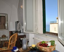 Italy Lazio Sperlonga vacation rental compare prices direct by owner 25149007