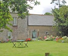 France Normandy Montaigu-la-Brisette vacation rental compare prices direct by owner 4937845