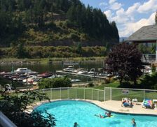 Canada British Columbia Sicamous vacation rental compare prices direct by owner 3336349