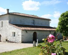 France Nouvelle-Aquitaine La Jard vacation rental compare prices direct by owner 4218967