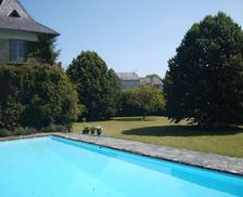 France Nouvelle-Aquitaine Saint-Robert vacation rental compare prices direct by owner 6703646