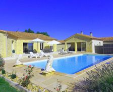 France Nouvelle-Aquitaine La Douze vacation rental compare prices direct by owner 4776194