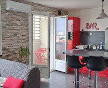 France Auvergne-Rhône-Alpes Villeurbanne vacation rental compare prices direct by owner 6582977